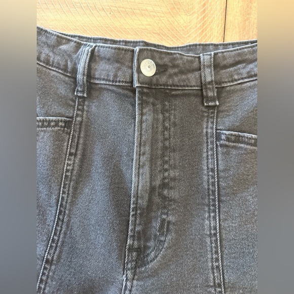 H&M Divided Black High Rise Mom Jeans Tapered Leg Size 4 - Picture 4 of 16
